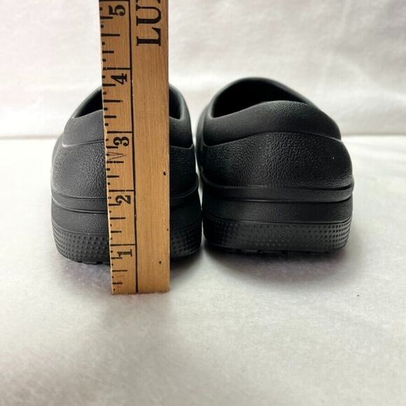 CROCS Clogs Unisex Men7/Wmn9 Black On The Clock Slip On Work Slip Resistant - Picture 6 of 11